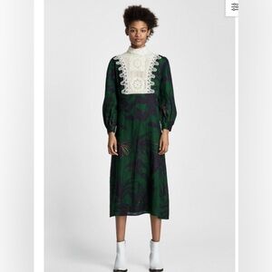 Zara Longsleeve Dress Size M Lace Front Green Linen Floral Maxi crochet front